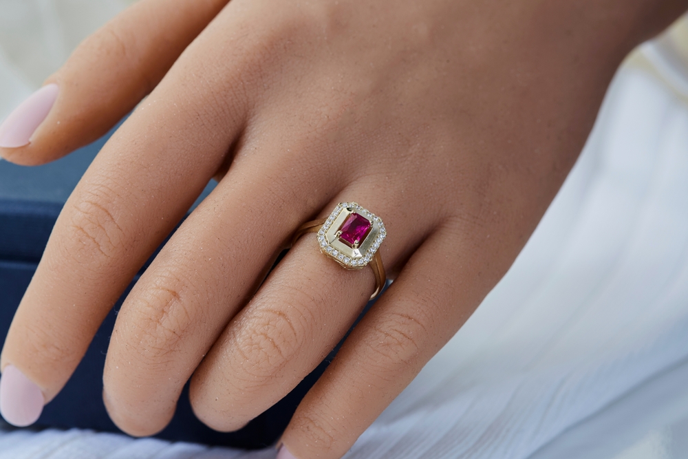 bague en rubis